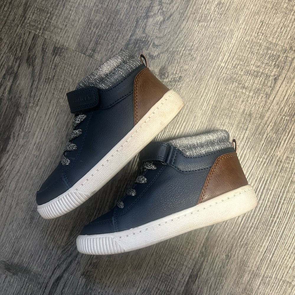 Carters Boys HighTop Sneakers Size 11